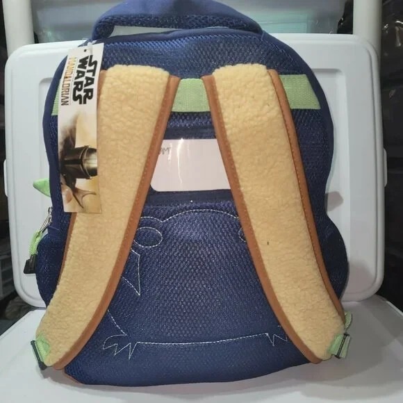 Disney Star Wars Mandalorian Child Plush Backpack - Picture 4 of 4